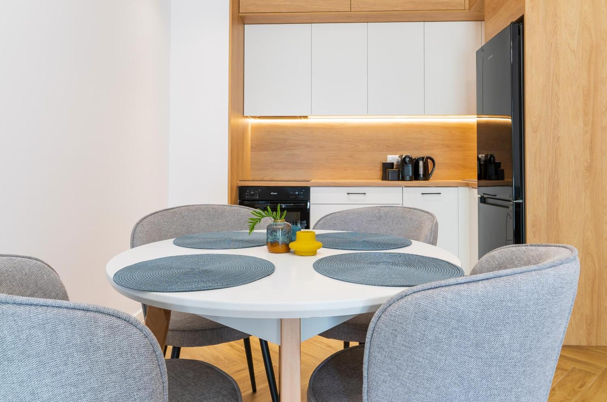 Over The River - Widok Na Rzeke, Przy Parku, Parking, Winda, Netflix I Max, Centrum Ilawa Exterior photo